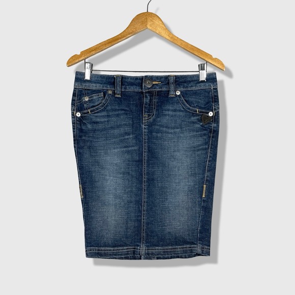 DKNY Jeans Denim Skirt Women 5 Blue Y2K Indie Sleaze Heart Charm Pencil Skirt - Picture 1 of 9